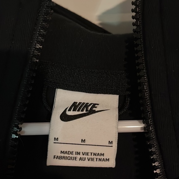 Nike tech fleece track suit - Picture 2 of 3